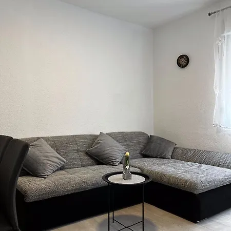 Apartment A&s *