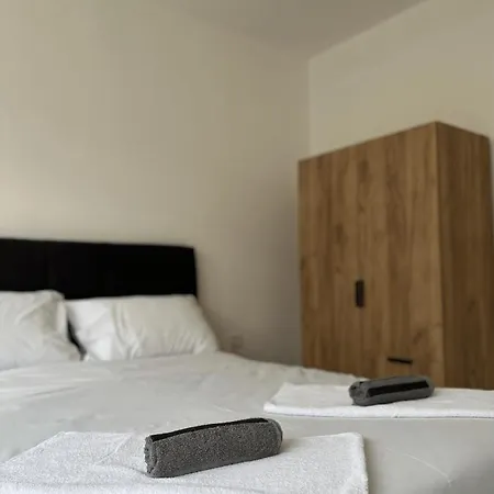 A&s Apartment *